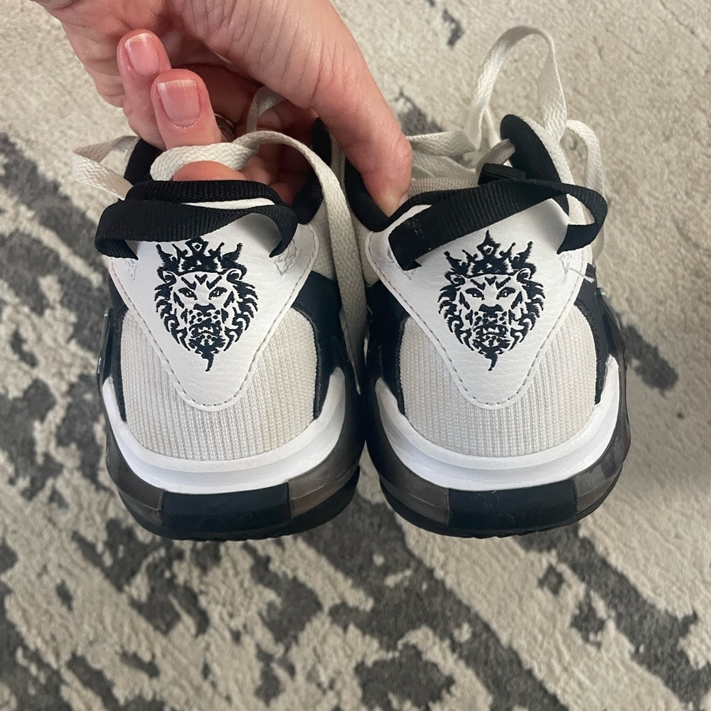 Nike ACG Kids Black and White Sneakers